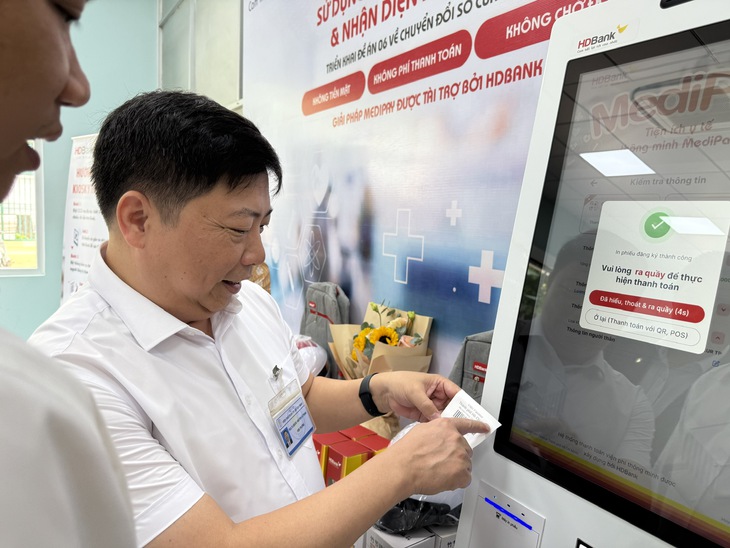 Viện Pasteur TPHCM khai trương khu đăng ký khám bệnh bằng CCCD gắn chip/VNeID- Ảnh 2.