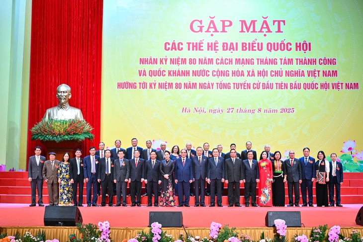 Công bố 10 sự kiện, hoạt động tiêu biểu của Quốc hội năm 2025- Ảnh 3.