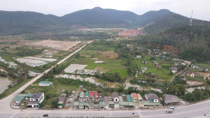 Hơn 10 năm chịu đựng ô nhiễm từ bãi rác lớn nhất Nghệ An- Ảnh 1.