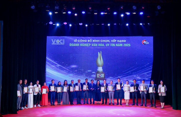 Herbalife Việt Nam được vinh danh là 'Doanh Nghiệp Văn Hóa, Uy Tín' năm 2025 bởi Liên đoàn Thương mại và Công nghiệp Việt Nam- Ảnh 3. Herbalife Việt Nam được vinh danh là 'Doanh Nghiệp Văn Hóa, Uy Tín' năm 2025 bởi Liên đoàn Thương mại và Công nghiệp Việt Nam- Ảnh 3.