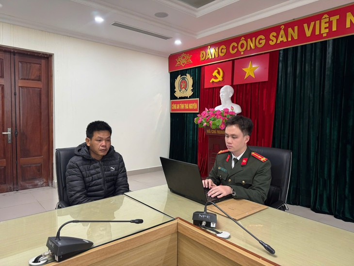 Lừa tiền ủng hộ đồng bào ngập lụt qua Facebook, một đối tượng bị khởi tố- Ảnh 1.