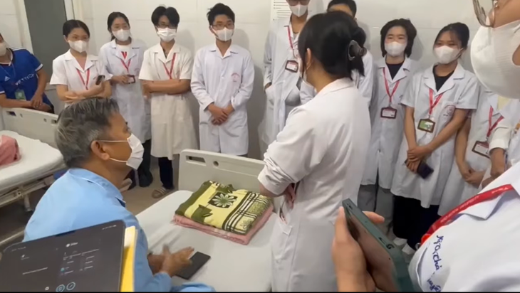 Đưa Nghị quyết 72 vào cuộc sống: Thực hành lâm sàng là 'xương sống' của đào tạo y khoa- Ảnh 2. Đưa Nghị quyết 72 vào cuộc sống: Thực hành lâm sàng là 'xương sống' của đào tạo y khoa- Ảnh 2.