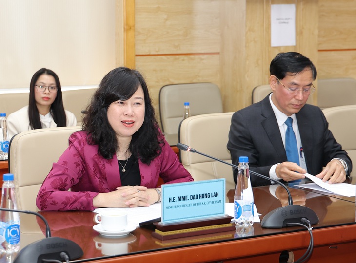 Bộ trưởng Đào Hồng Lan tiếp Trưởng phái đoàn Tổ chức Di cư Quốc tế tại Việt Nam và đại diện Đại sứ quán Nhật Bản- Ảnh 1. Bộ trưởng Đào Hồng Lan tiếp Trưởng phái đoàn Tổ chức Di cư Quốc tế tại Việt Nam và đại diện Đại sứ quán Nhật Bản- Ảnh 1.