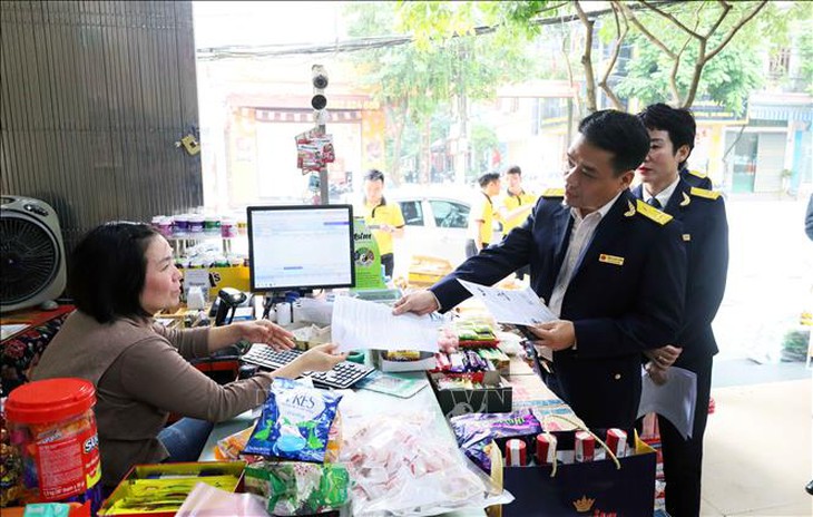 Hỗ trợ hộ kinh doanh chuyển từ thuế khoán sang kê khai- Ảnh 1. Hỗ trợ hộ kinh doanh chuyển từ thuế khoán sang kê khai- Ảnh 1.