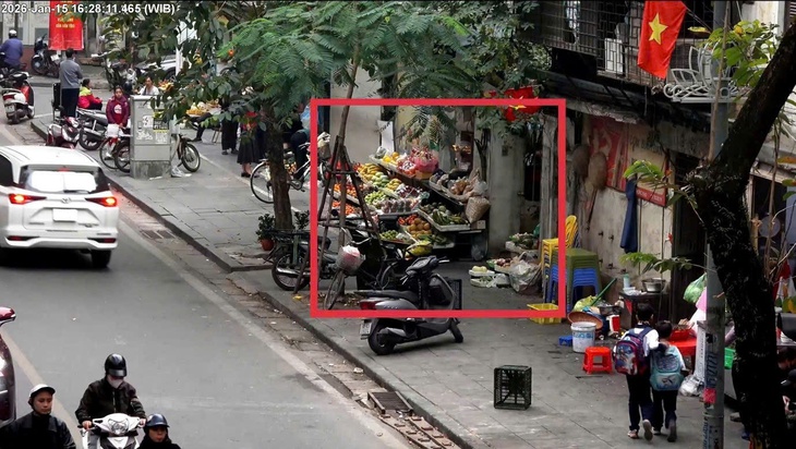 Hà Nội bắt đầu 'phạt nguội' vi phạm trật tự đô thị qua camera AI- Ảnh 2.
