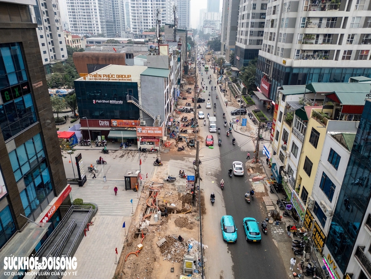 Nhà siêu mỏng xuất hiện sau khi mở rộng đường Nguyễn Tuân- Ảnh 2. Nhà siêu mỏng xuất hiện sau khi mở rộng đường Nguyễn Tuân- Ảnh 2.