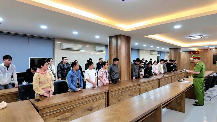 Phá đường dây tài khoản 'ảo' tiếp tay lừa đảo tại Campuchia, giao dịch nghìn tỷ đồng- Ảnh 1.