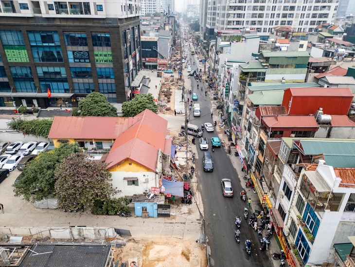Nhà siêu mỏng xuất hiện sau khi mở rộng đường Nguyễn Tuân- Ảnh 5. Nhà siêu mỏng xuất hiện sau khi mở rộng đường Nguyễn Tuân- Ảnh 5.