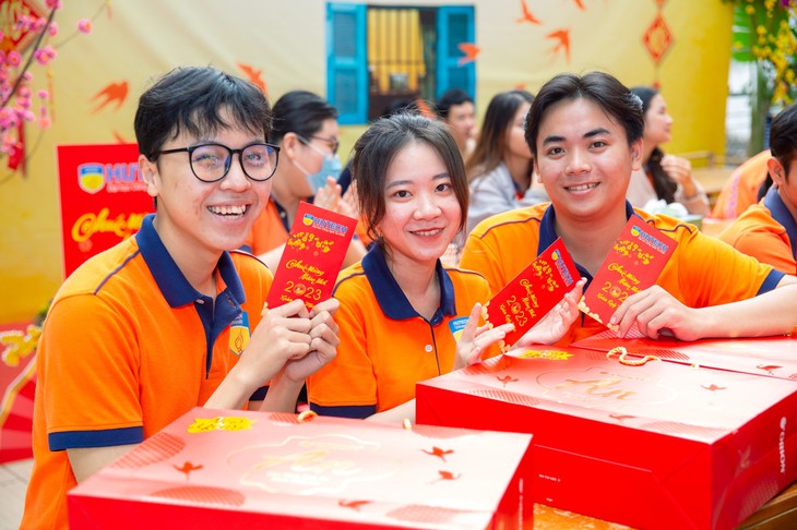 Bất ngờ mức chi tiền tỉ lì xì sinh viên dịp Tết Bính Ngọ 2026- Ảnh 1. Bất ngờ mức chi tiền tỉ lì xì sinh viên dịp Tết Bính Ngọ 2026- Ảnh 1.