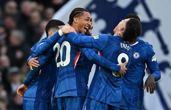Premier League: M.U đánh bại Man City, Arsenal 'bất lực'- Ảnh 3. Premier League: M.U đánh bại Man City, Arsenal 'bất lực'- Ảnh 3.