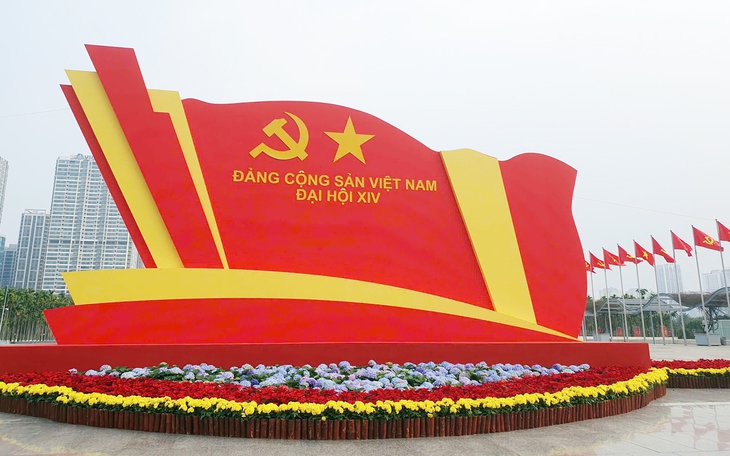 Lãnh đạo Đảng, Nhà nước, đại biểu dự Đại hội XIV vào Lăng viếng Chủ tịch Hồ Chí Minh- Ảnh 6.