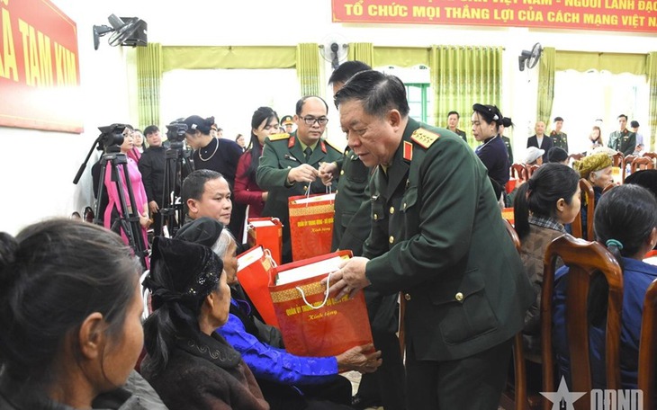 4 Thứ trưởng Bộ Quốc phòng và 1 Phó Tổng Tham mưu trưởng QĐND nghỉ công tác từ 1/3- Ảnh 1.