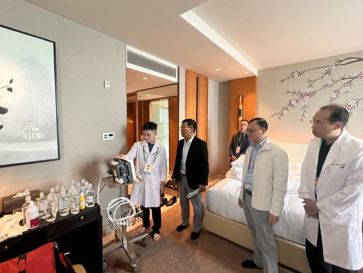 Bộ Y tế kiểm tra, giám sát việc trực cấp cứu, khám chữa bệnh phục vụ Đại hội XIV của Đảng- Ảnh 1. Bộ Y tế kiểm tra, giám sát việc trực cấp cứu, khám chữa bệnh phục vụ Đại hội XIV của Đảng- Ảnh 1.