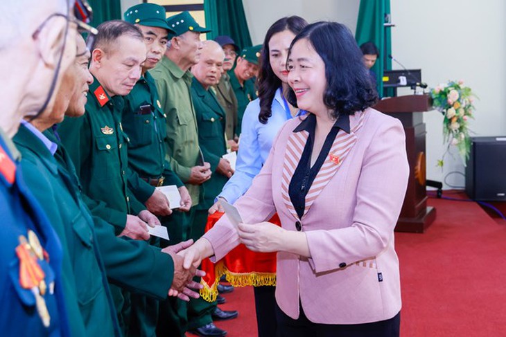 Phát huy quyền làm chủ của nhân dân trong hoàn thiện thể chế, tăng cường khối đại đoàn kết dân tộc- Ảnh 5. Phát huy quyền làm chủ của nhân dân trong hoàn thiện thể chế, tăng cường khối đại đoàn kết dân tộc- Ảnh 5.