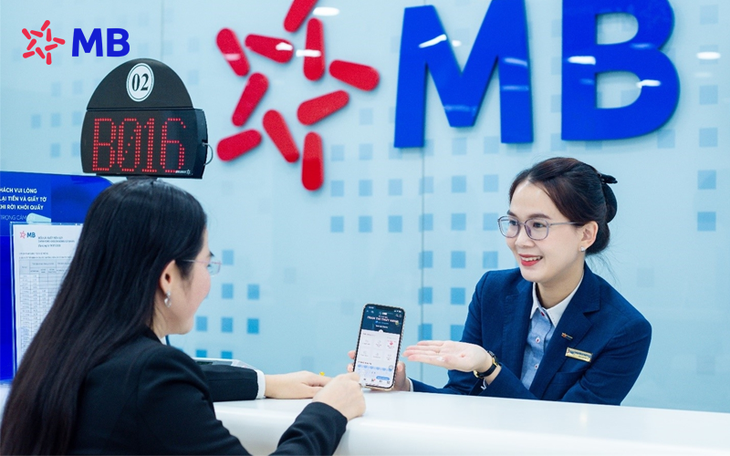 AGR đánh giá tích cực với bộ đôi cổ phiếu ngân hàng CTG, MBB- Ảnh 1.