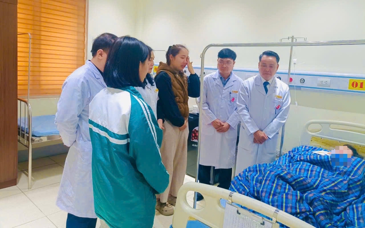 Vụ hai mẹ con mất tích khi đi mua lợn: Sức khỏe bé gái 7 tuổi hiện ra sao?