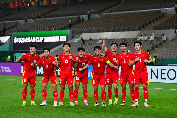 Lịch thi đấu bóng đá hôm nay ngày 20/1: U23 Việt Nam quyết tâm vượt 'khối thép' Trung Quốc tại bán kết- Ảnh 1.