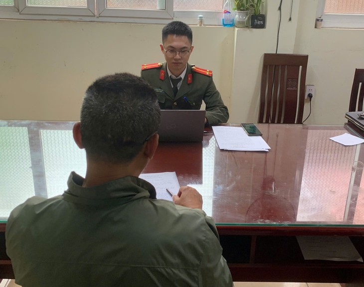Chia sẻ tin xuyên tạc của Lê Trung Khoa lên Facebook cá nhân, 2 công dân bị triệu tập- Ảnh 1.