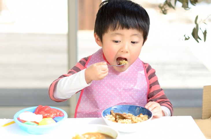 Vai trò của bữa sáng đối với trẻ em lứa tuổi học đường- Ảnh 1.