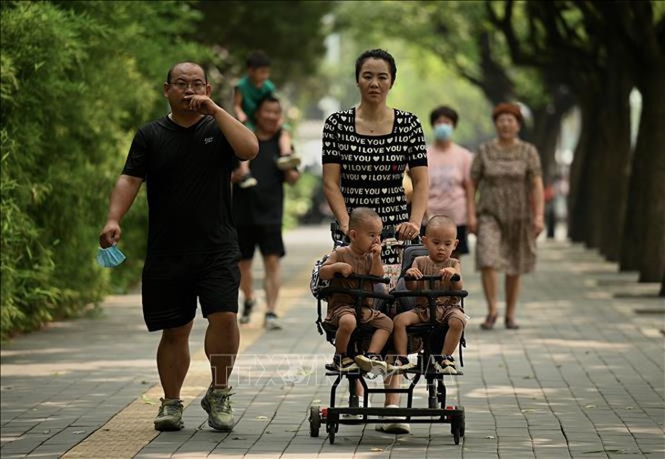 Trung Quốc đánh thuế bao cao su nhằm thúc đẩy tỷ lệ sinh- Ảnh 1.