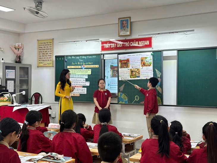 Đề xuất chính sách lương mới cho nhà giáo với nhiều hệ số đặc thù theo lĩnh vực- Ảnh 1. Đề xuất chính sách lương mới cho nhà giáo với nhiều hệ số đặc thù theo lĩnh vực- Ảnh 1.
