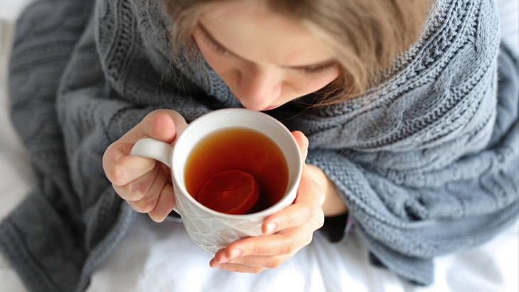 Vì sao bác sĩ khuyên nên uống chanh gừng mật ong khi trời lạnh?- Ảnh 2. Vì sao bác sĩ khuyên nên uống chanh gừng mật ong khi trời lạnh?- Ảnh 2.