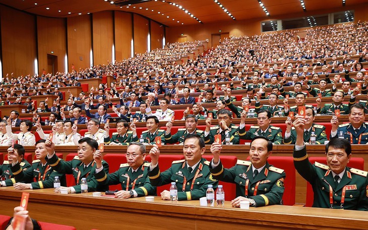 Tổng Bí thư Tô Lâm cùng 2 Lãnh đạo chủ chốt và 7 Uỷ viên Bộ Chính trị tái cử Ban Chấp hành Trung ương Đảng khóa XIV- Ảnh 2.