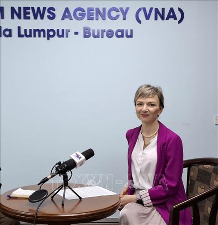 Đại hội XIV của Đảng: Việt Nam - 'trụ cột' ngoại giao và 'động cơ' kinh tế quan trọng của khu vực- Ảnh 1.
