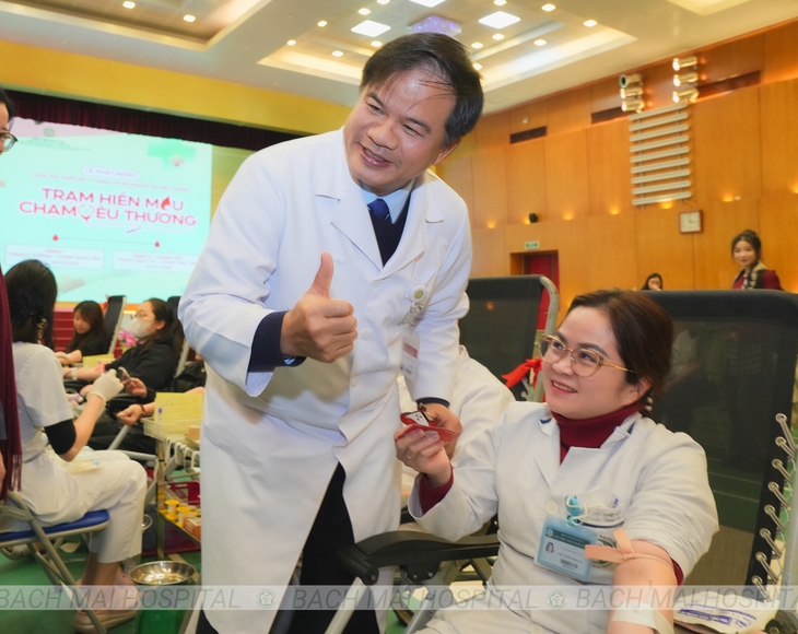 'Hiến máu tình nguyện không chỉ là việc thiện, mà còn là hành động yêu nước, thương nòi bằng việc làm cụ thể'- Ảnh 1.