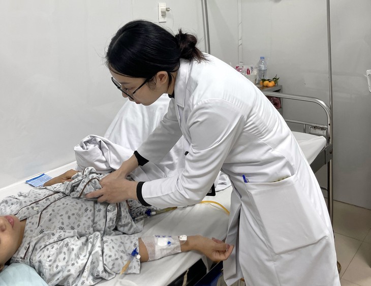 Từ giảng đường Y khoa đến bài học về trách nhiệm người thầy thuốc- Ảnh 3.
