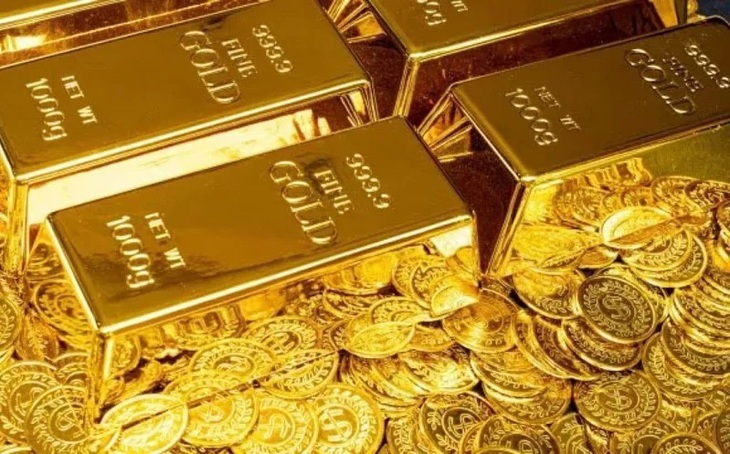 Giá vàng tăng phi mã, sắp đạt mức 5.000 USD- Ảnh 1.