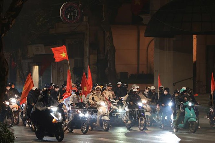 Hà Nội: Đêm không ngủ mừng U23 Việt Nam giành huy chương đồng châu Á- Ảnh 1.