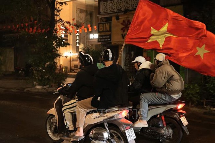 Hà Nội: Đêm không ngủ mừng U23 Việt Nam giành huy chương đồng châu Á- Ảnh 3.