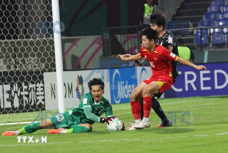Truyền thông Hàn Quốc đưa tin đậm nét về trận thắng của U23 Việt Nam- Ảnh 2.