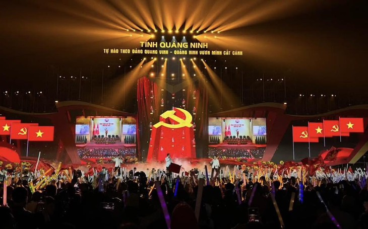 Sân khấu kỷ lục, công nghệ hiện đại tại concert chào mừng thành công Đại hội XIV của Đảng- Ảnh 1. Sân khấu kỷ lục, công nghệ hiện đại tại concert chào mừng thành công Đại hội XIV của Đảng- Ảnh 1.