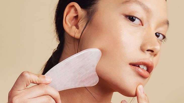 Trẻ lại 5 tuổi nhờ thói quen massage hệ bạch huyết 10 phút mỗi tối- Ảnh 1.