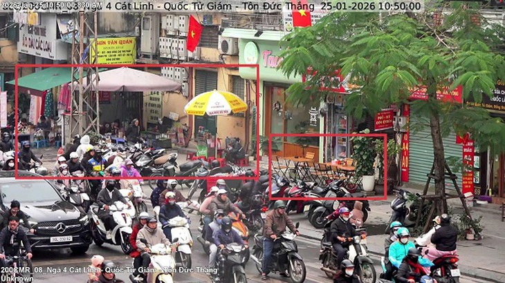 Hà Nội: Phạt nguội hơn 330 trường hợp vi phạm trật tự đô thị và môi trường trong một ngày- Ảnh 2. Hà Nội: Phạt nguội hơn 330 trường hợp vi phạm trật tự đô thị và môi trường trong một ngày- Ảnh 2.
