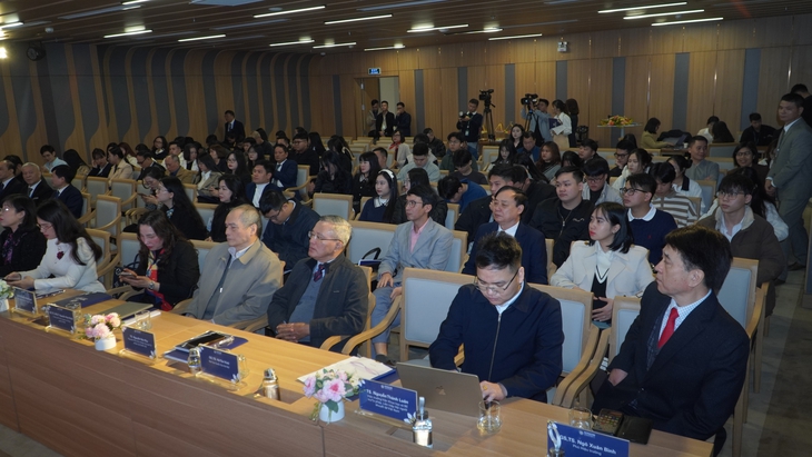 Khoa học và công nghệ là chìa khóa thu hẹp khoảng cách giữa nghiên cứu và thực tiễn- Ảnh 2. Khoa học và công nghệ là chìa khóa thu hẹp khoảng cách giữa nghiên cứu và thực tiễn- Ảnh 2.