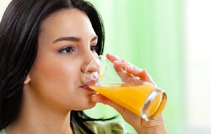 Ăn cam cả quả hay uống nước cam ép có nhiều vitamin C hơn? - Ảnh 3.