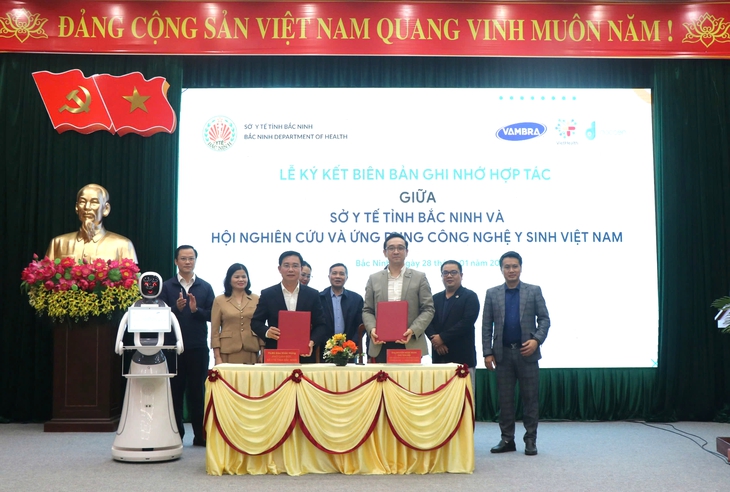 Tăng tốc chuyển đổi số, ứng dụng AI, tiến tới xây dựng ngành y tế thông minh- Ảnh 1. Tăng tốc chuyển đổi số, ứng dụng AI, tiến tới xây dựng ngành y tế thông minh- Ảnh 1.