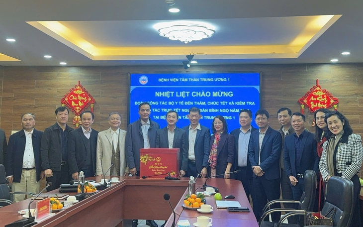Nghệ An: Bảo đảm đủ thuốc, cấp cứu 24/24 giờ, không gián đoạn điều trị- Ảnh 11.