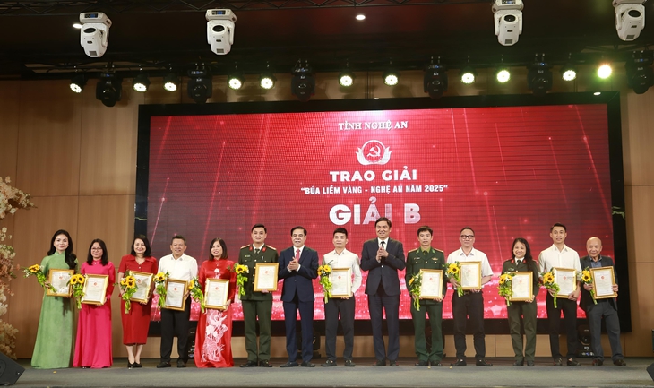 Nghệ An: Báo chí phải là 'ngọn cờ dẫn dắt', lan tỏa khát vọng phát triển- Ảnh 5.