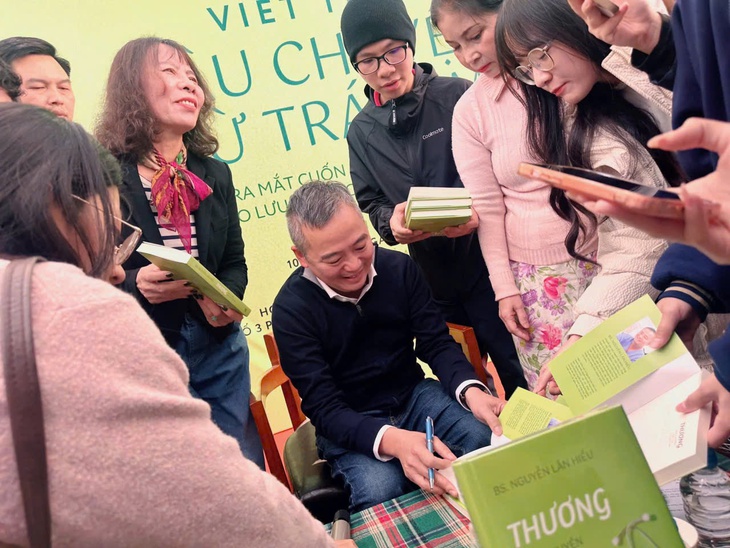 'Thương' - Những câu chuyện được viết tiếp từ trái tim người thầy thuốc- Ảnh 3.