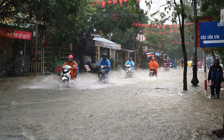 Không khí lạnh chuyển sâu khiến miền Trung mưa rét