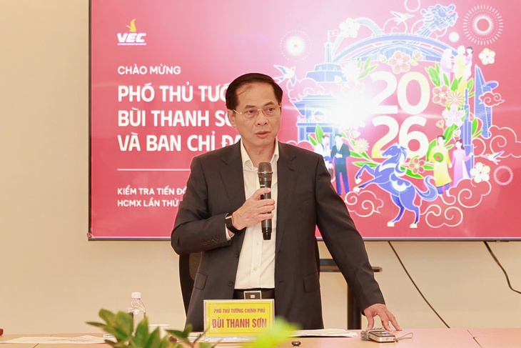 Phó Thủ tướng Bùi Thanh Sơn kiểm tra tình hình triển khai Hội chợ Mùa Xuân 2026- Ảnh 2. Phó Thủ tướng Bùi Thanh Sơn kiểm tra tình hình triển khai Hội chợ Mùa Xuân 2026- Ảnh 2.