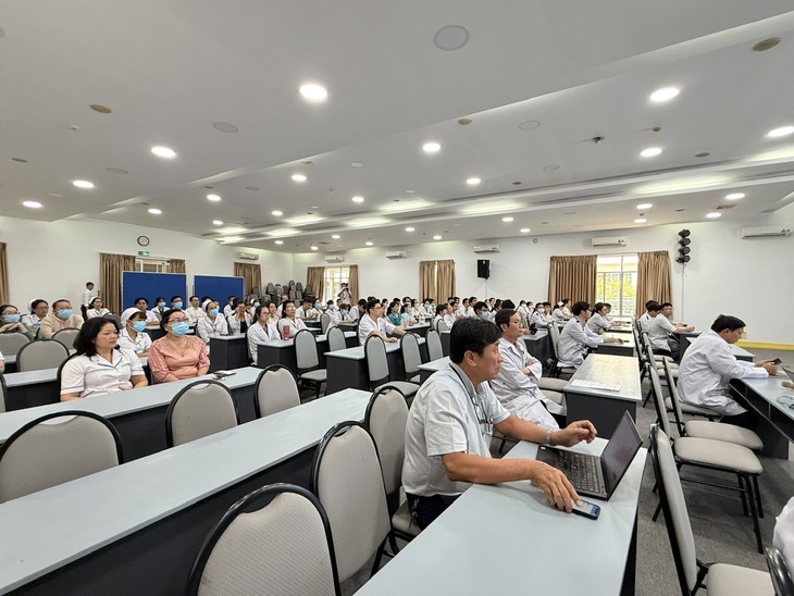 TPHCM tập huấn hướng dẫn chẩn đoán, điều trị và phòng chống bệnh do virus Nipah- Ảnh 3. TPHCM tập huấn hướng dẫn chẩn đoán, điều trị và phòng chống bệnh do virus Nipah- Ảnh 3.