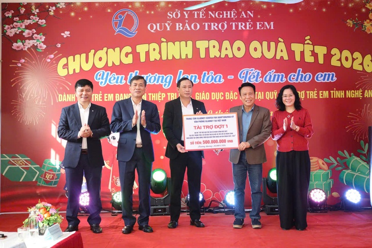 'Tết ấm cho em' đến với trẻ rối loạn phổ tự kỷ ở Nghệ An- Ảnh 2.