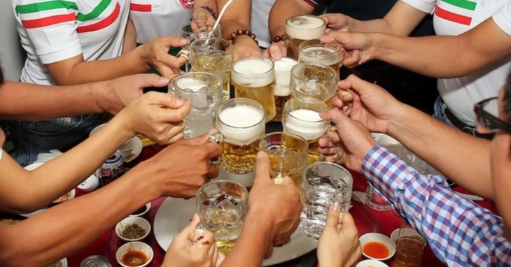 Thói quen ăn uống dịp Tết làm tăng nguy cơ viêm tụy cấp- Ảnh 1.