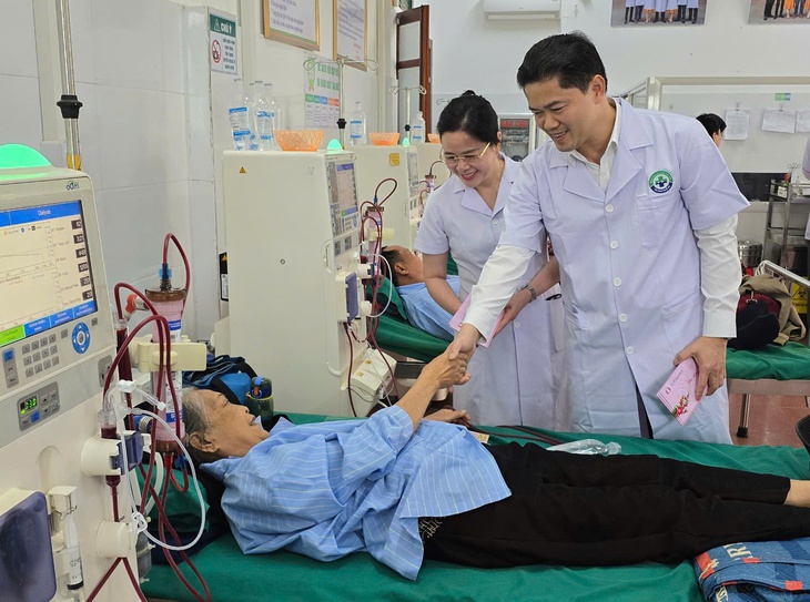 Thứ trưởng Thường trực Vũ Mạnh Hà làm việc tại vùng Tây Nam Nghệ An: Giữ vững tuyến cơ sở, nâng tầm bệnh viện khu vực miền núi- Ảnh 1. Thứ trưởng Thường trực Vũ Mạnh Hà làm việc tại vùng Tây Nam Nghệ An: Giữ vững tuyến cơ sở, nâng tầm bệnh viện khu vực miền núi- Ảnh 1.