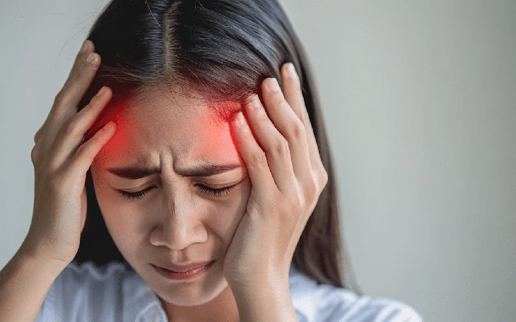 Dấu hiệu nhận biết chị em đang "bốc hỏa"